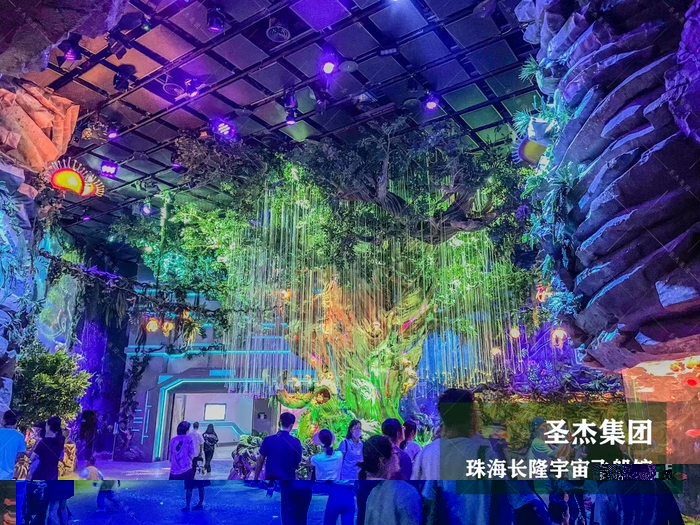 珠海長(zhǎng)隆宇宙船項(xiàng)目，A級(jí)阻燃仿真植物