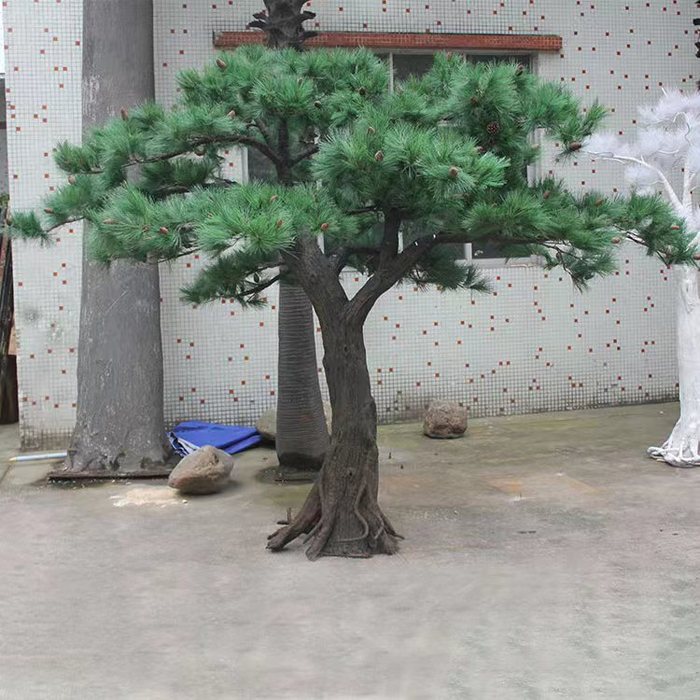 仿真松樹