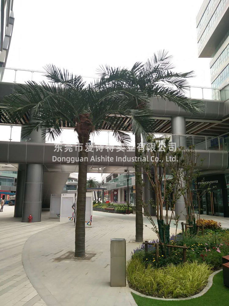 上海静安区大融城仿真椰子树造景.jpg